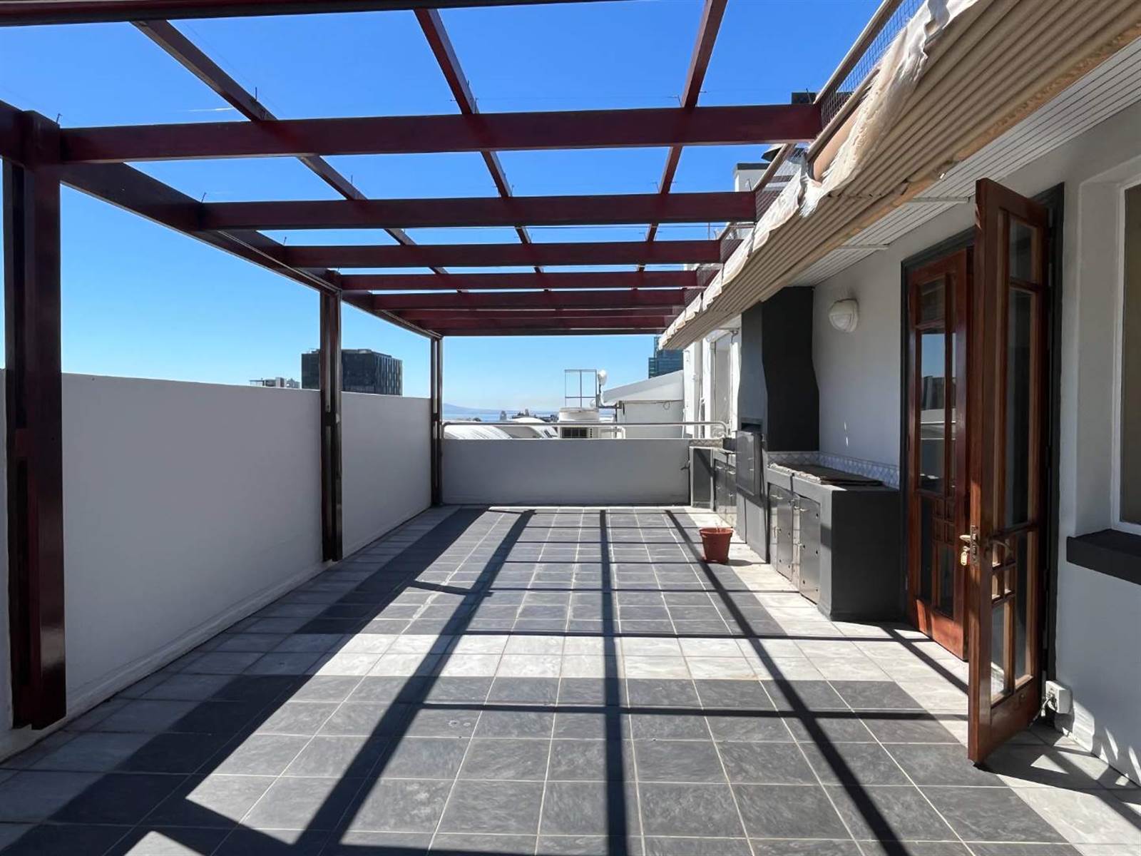 660  m² Office Space in Cape Town City Centre photo number 5