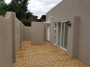 2 Bed Apartment in Nieuw Muckleneuk