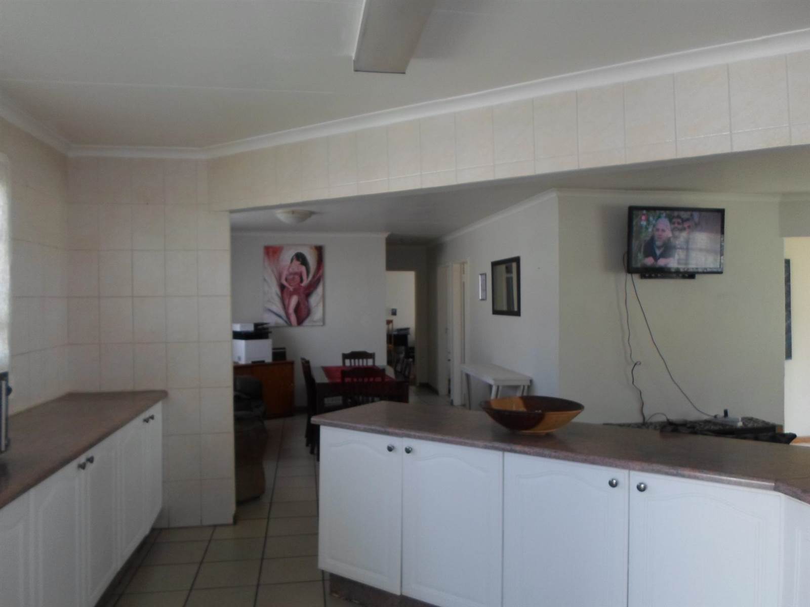 3 Bed Townhouse in Randfontein Central photo number 6