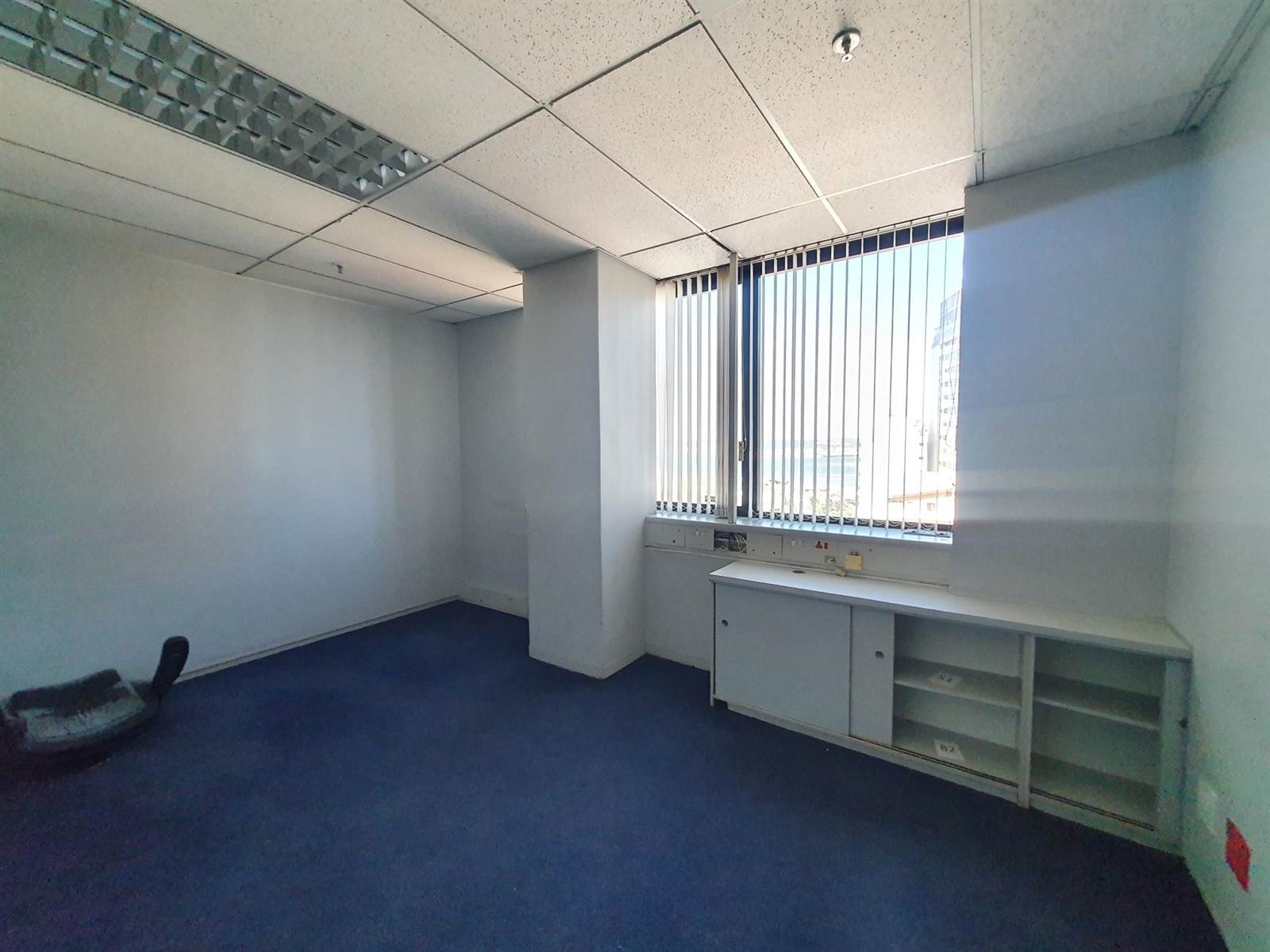 154  m² Office Space in Durban CBD photo number 3