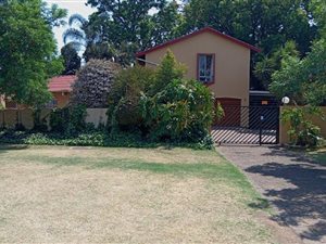 4 Bed House in Highway Gardens