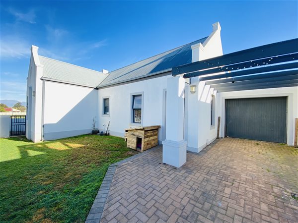 3 Bedroom House 3 Bedroom House