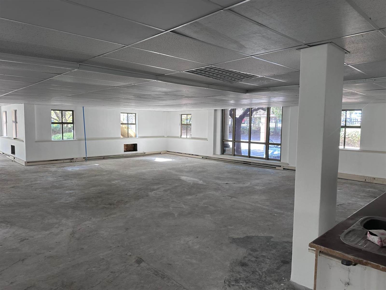 8000  m² Office Space in Faerie Glen photo number 3