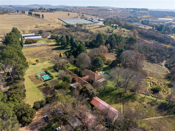 8.8 ha Farm in Lanseria and surrounds