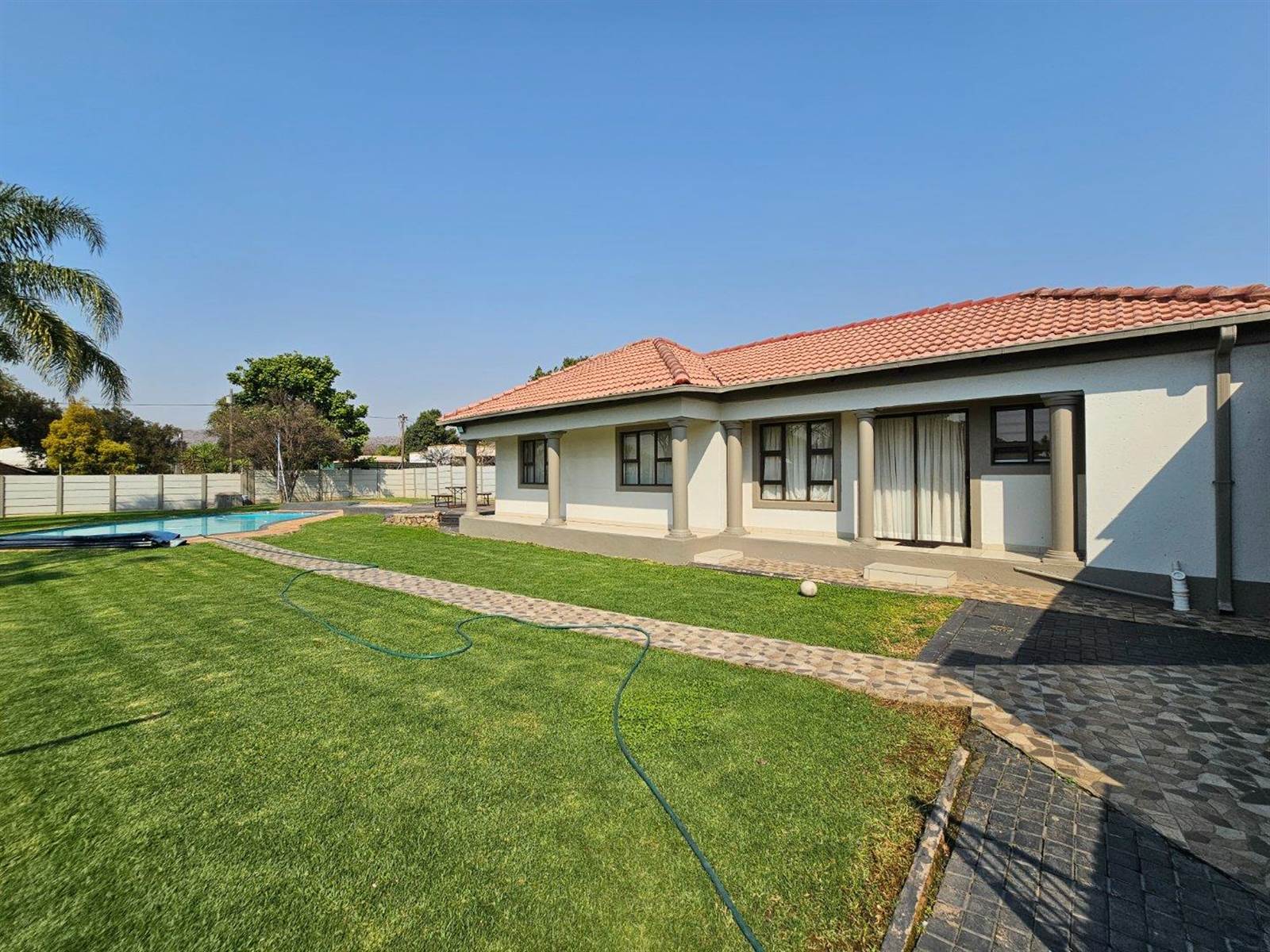 5 Bed House in Booysens photo number 1