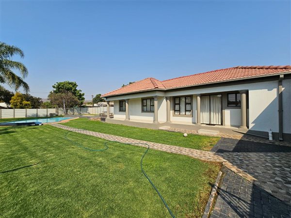 5 Bed House in Booysens