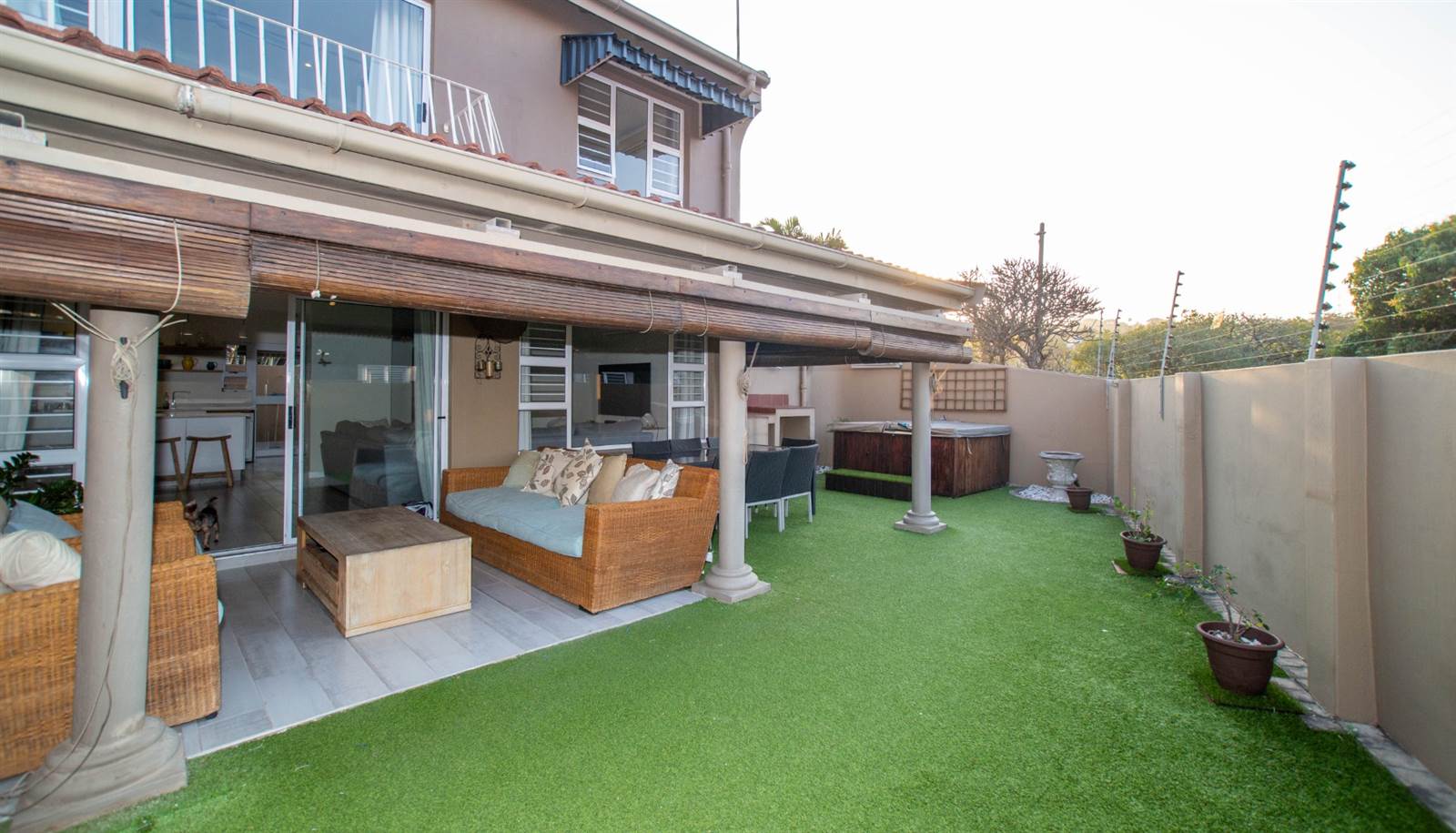 3 Bed Townhouse in Umhlanga Ridge photo number 3