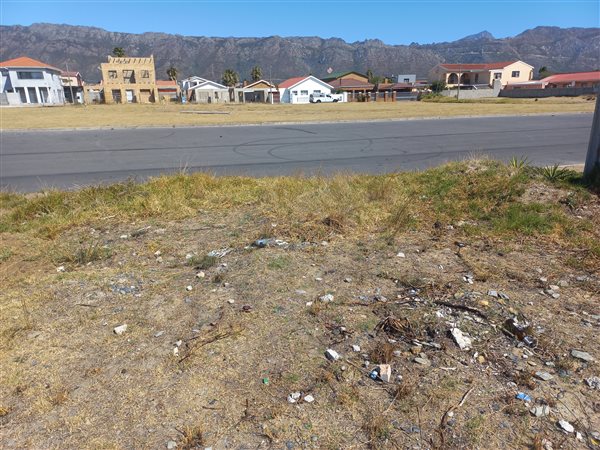 656 m² Land 656 m² Land
