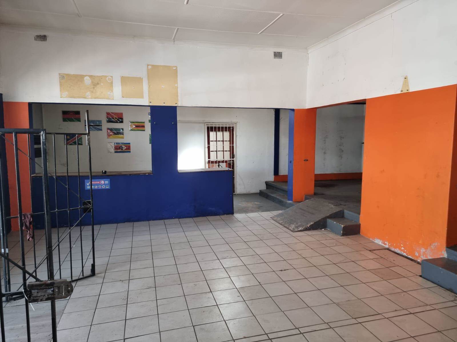 250  m² Commercial space in Benoni Central photo number 4