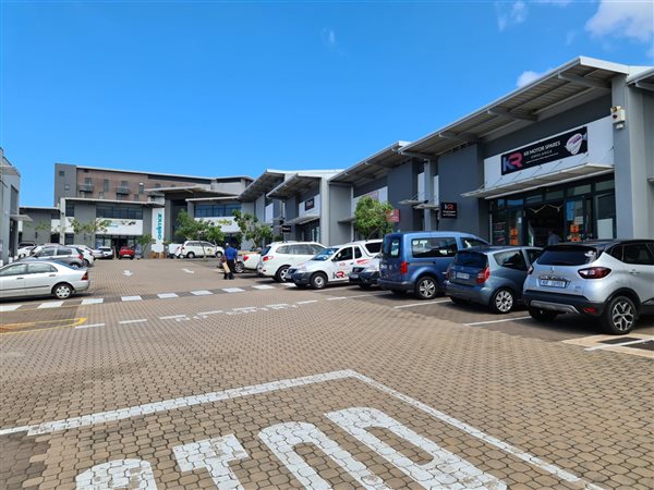 198 m² Retail Space 198 m² Retail Space