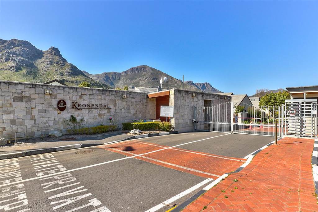 2 Bed House in Hout Bay and surrounds photo number 28