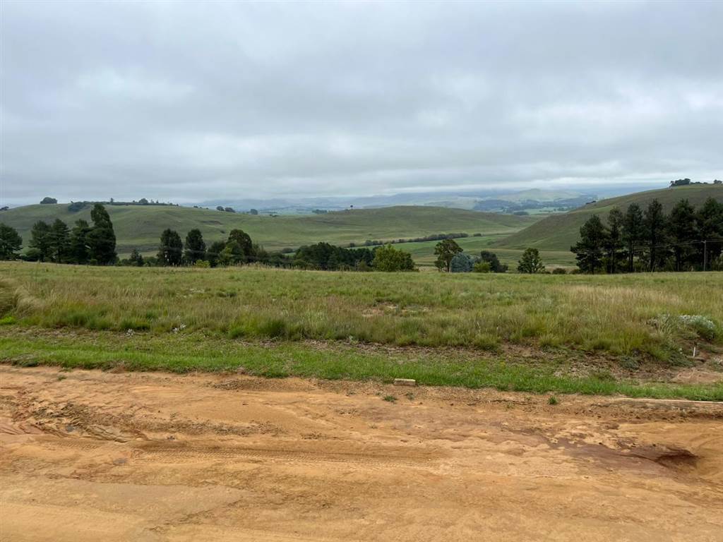 3060 m² Land available in Underberg photo number 4