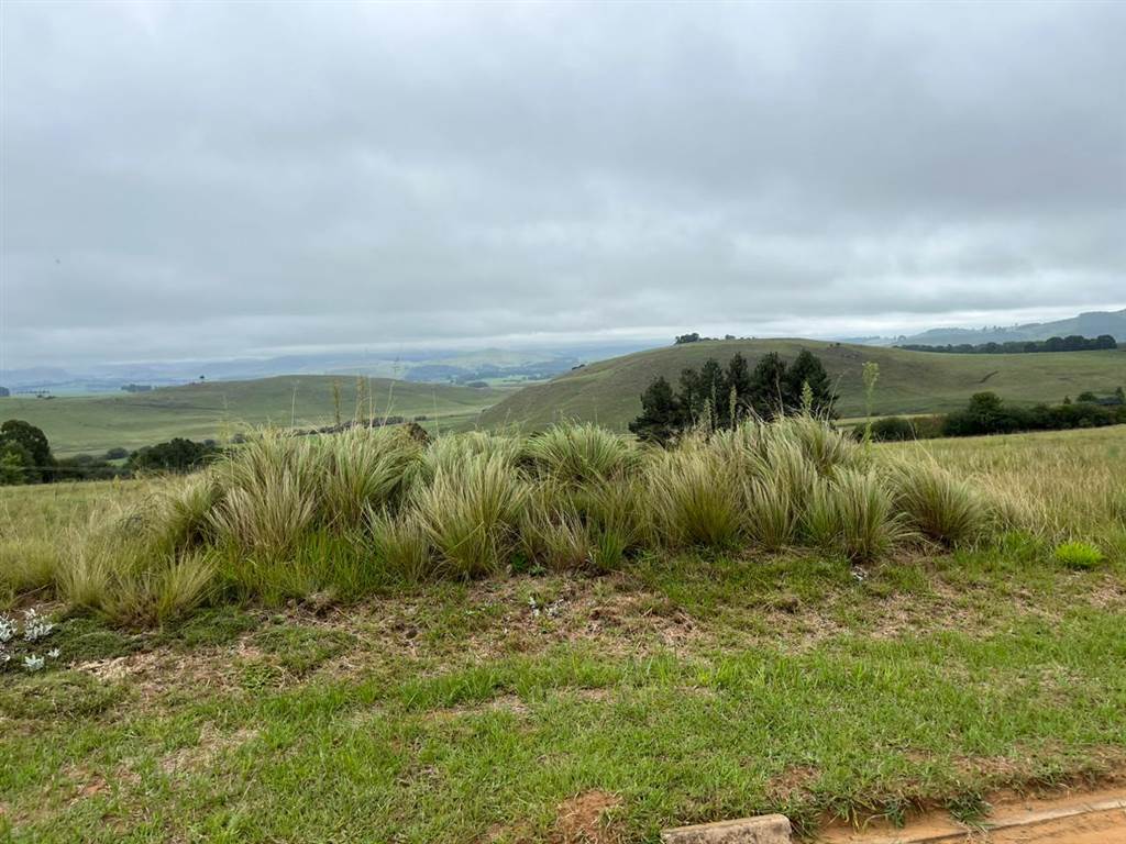 3060 m² Land available in Underberg photo number 13