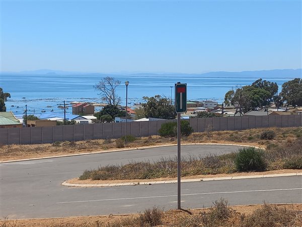 299 m² Land available in St Helena Views