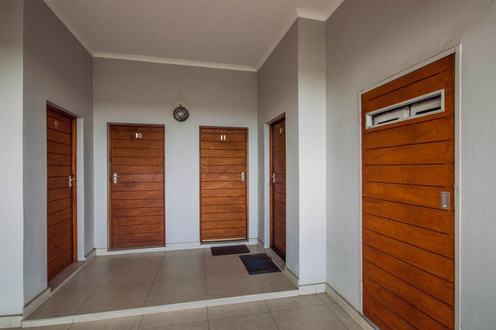 1 Bed Apartment in Edenvale photo number 9