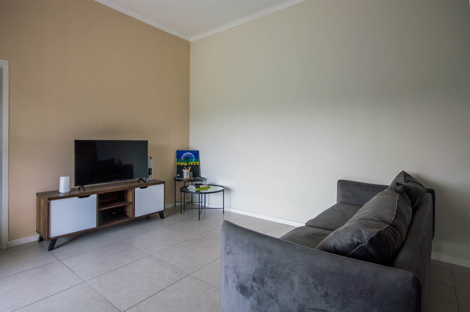 1 Bed Apartment in Edenvale photo number 4