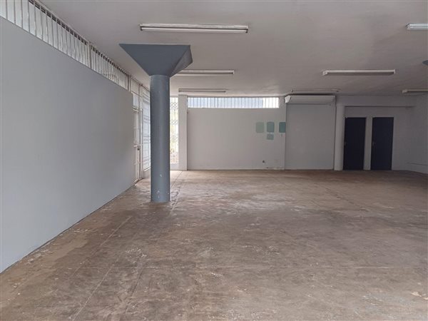 145  m² Retail Space