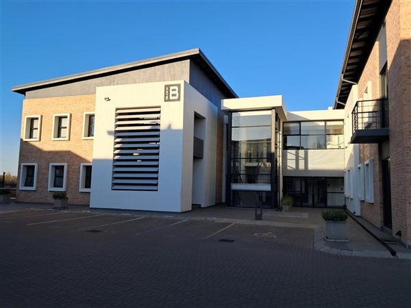 153 m² Office Space 153 m² Office Space