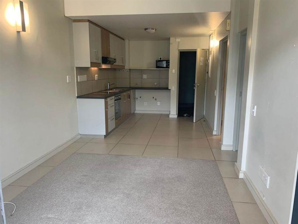 1 Bed Apartment in Herolds Bay photo number 5