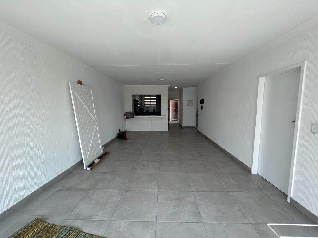 2 Bed Apartment in Southcrest photo number 7
