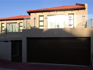 House in Halfway Gardens