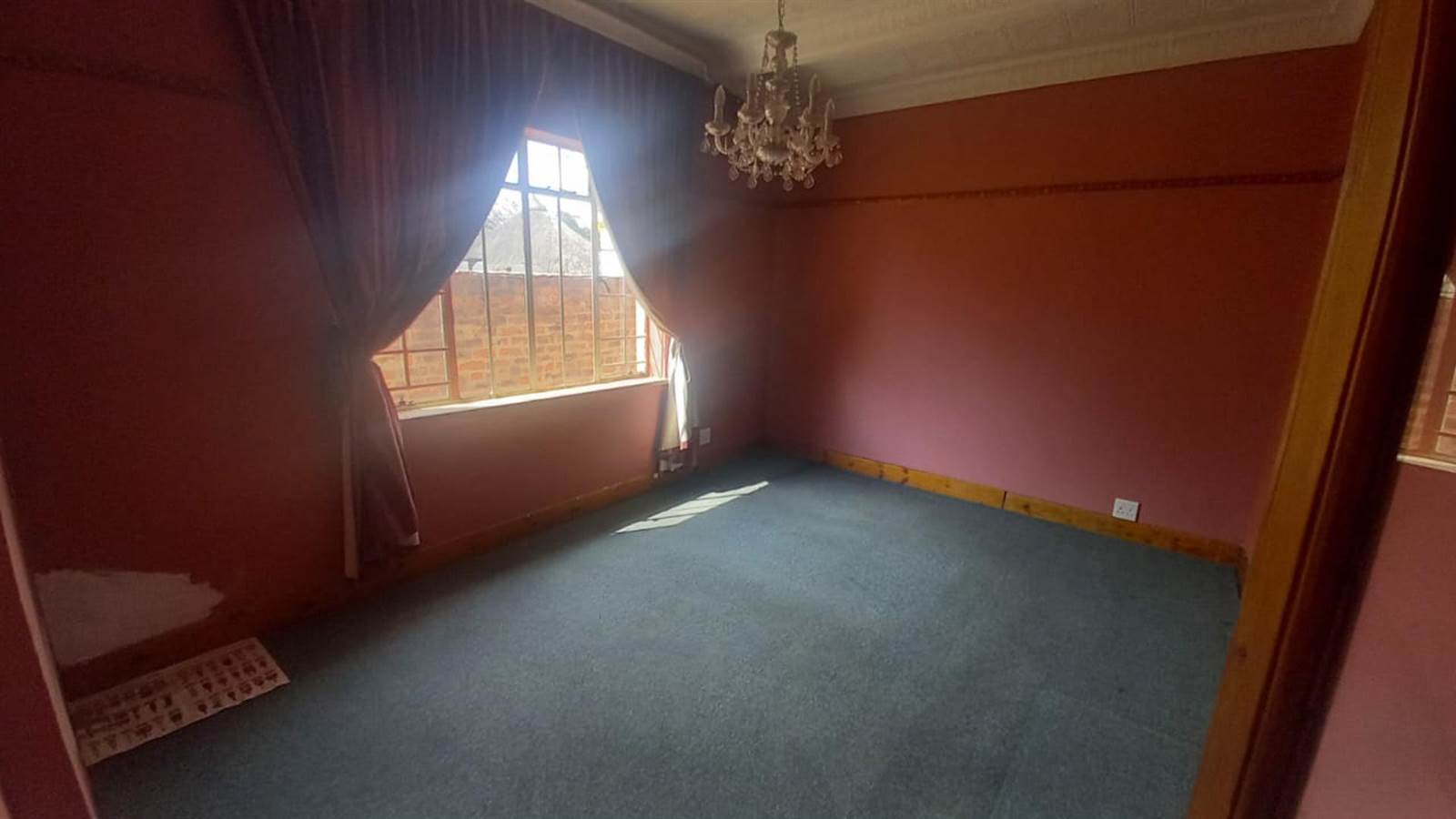 221  m² Office Space in Benoni Central photo number 18
