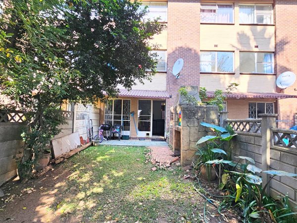 2 Bedroom Duplex 2 Bedroom Duplex