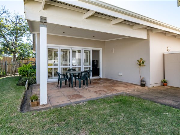 2 Bed Townhouse in Caledon Estate