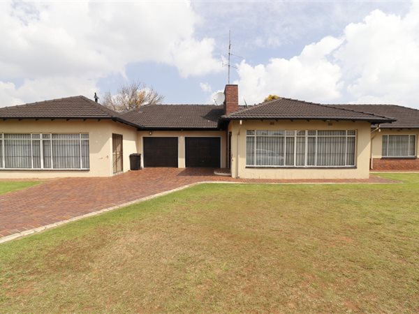 4 Bed House in Dal Fouche