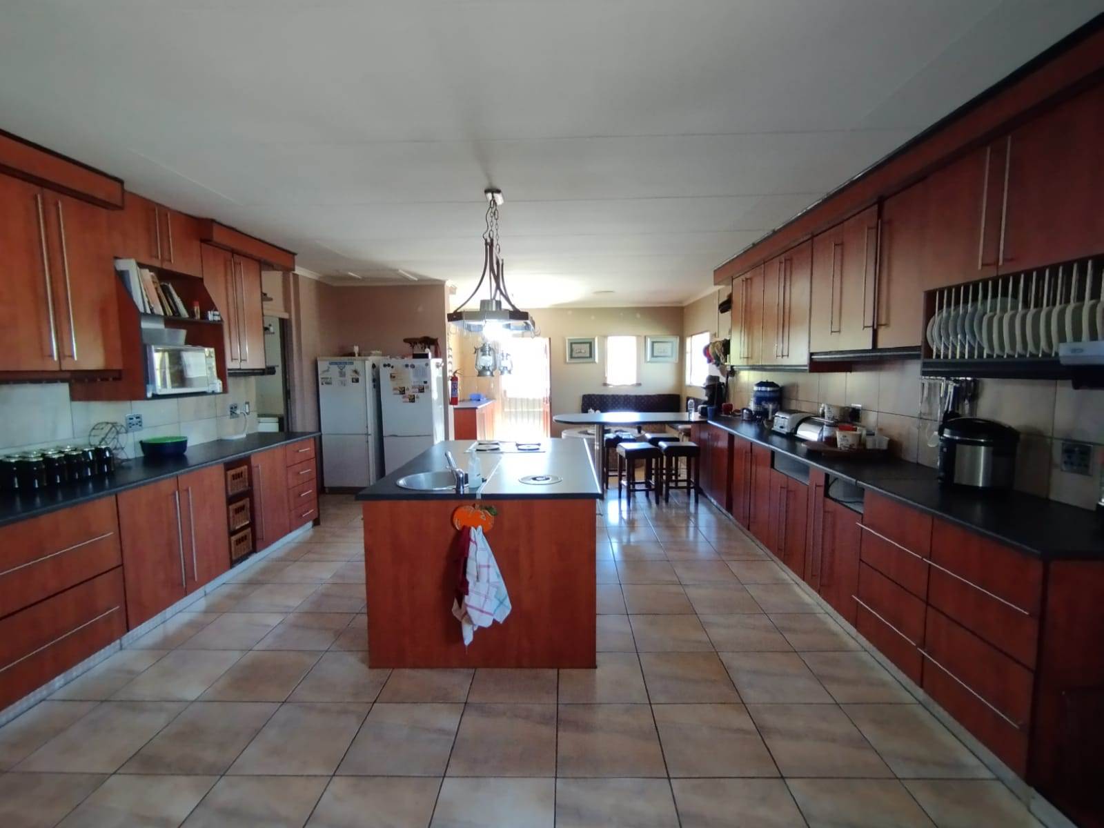 4 Bed House in Upington photo number 12