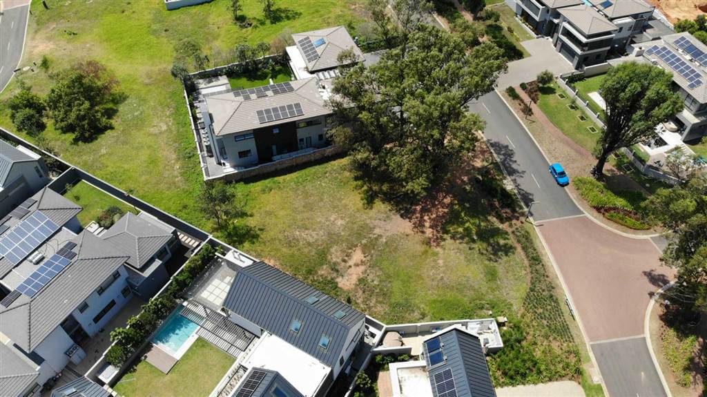 977 m² Land available in Linksfield photo number 1