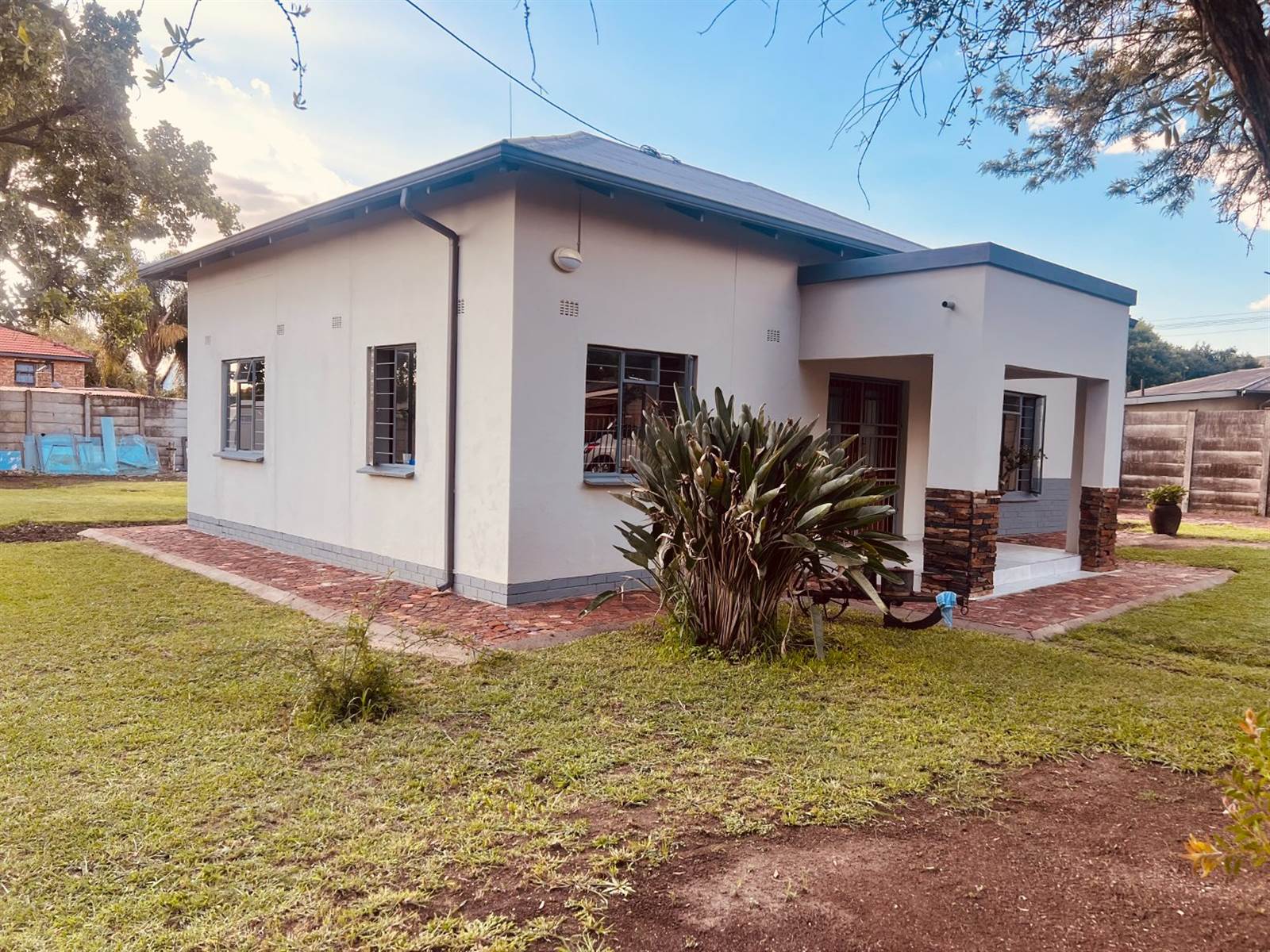 2 Bed House in Rietfontein photo number 13