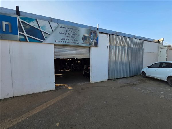 220 m² Commercial space 220 m² Commercial space