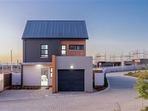 2 Bed Duplex in Centurion CBD