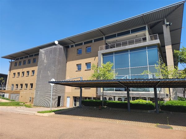 5854  m² Commercial space in Highveld
