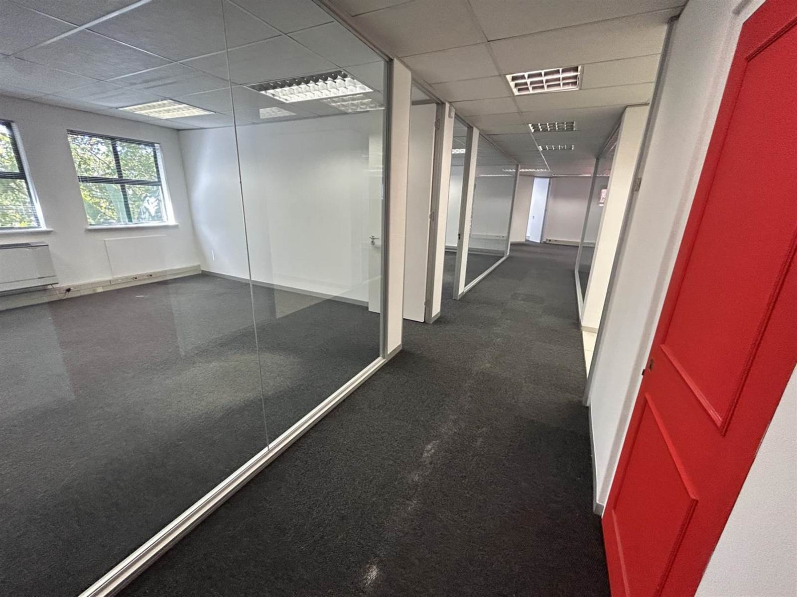 330  m² Office Space in Kenilworth photo number 2
