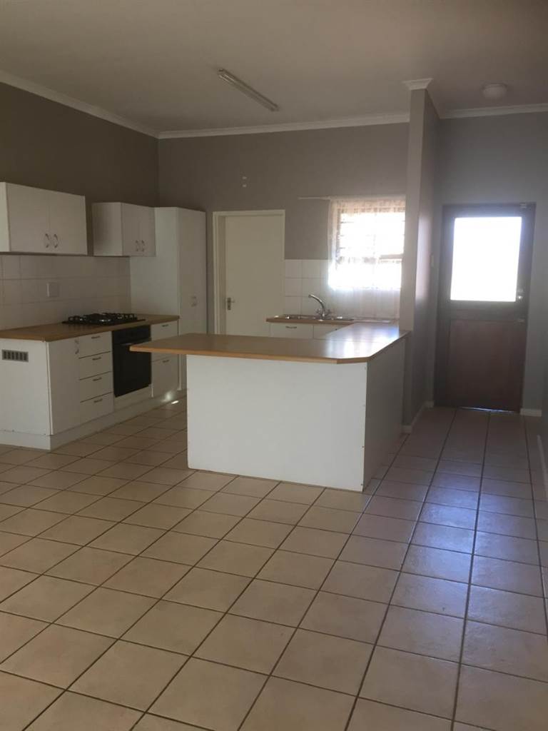 2 Bed Townhouse in Saldanha photo number 1