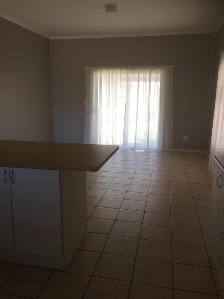 2 Bed Townhouse in Saldanha photo number 3