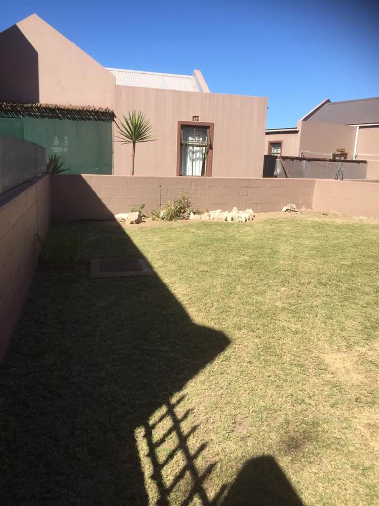 2 Bed Townhouse in Saldanha photo number 13