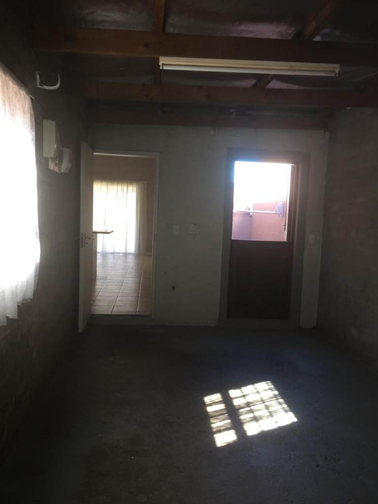 2 Bed Townhouse in Saldanha photo number 21