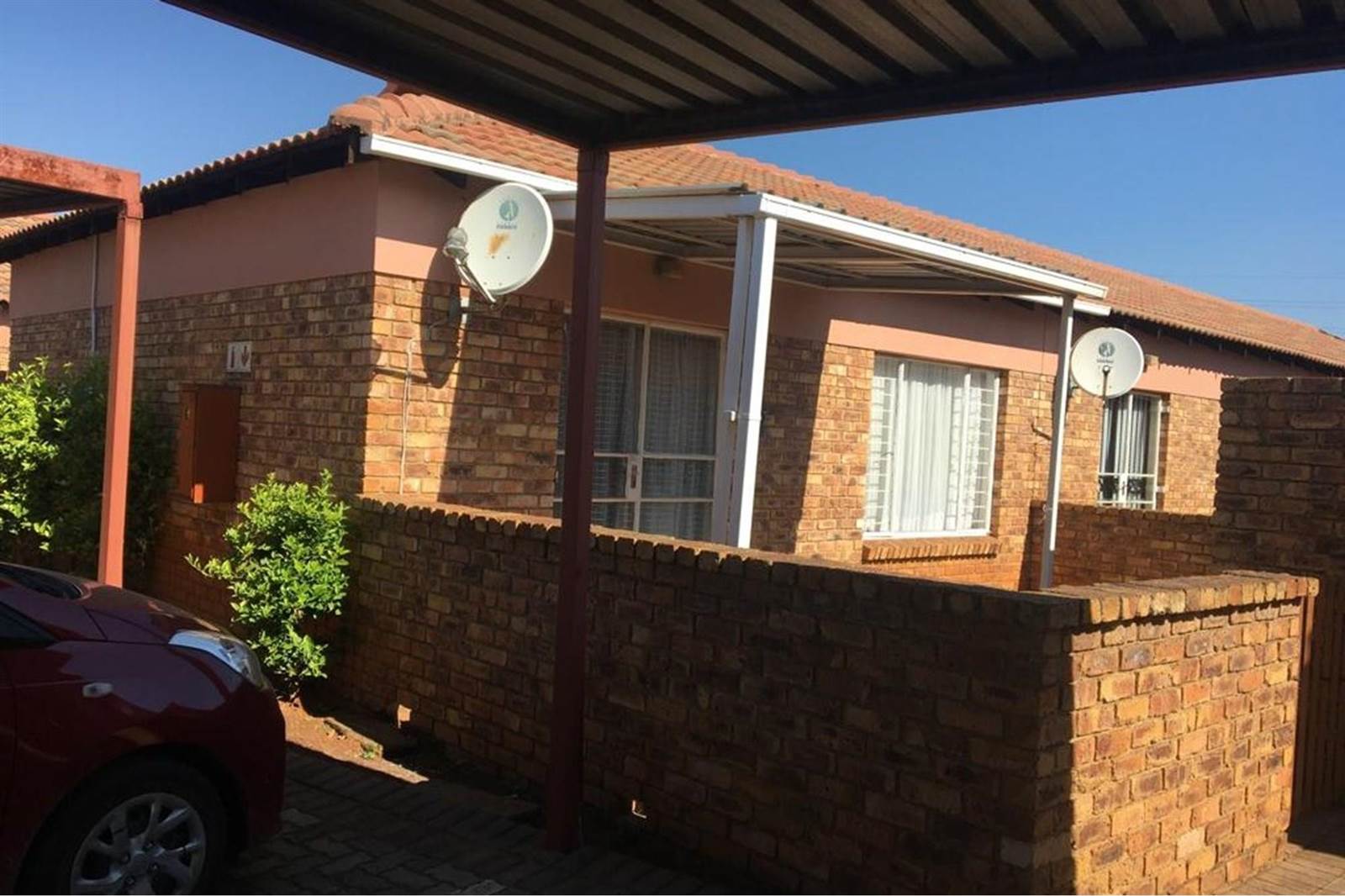 2 Bed Townhouse in Vaalpark photo number 5