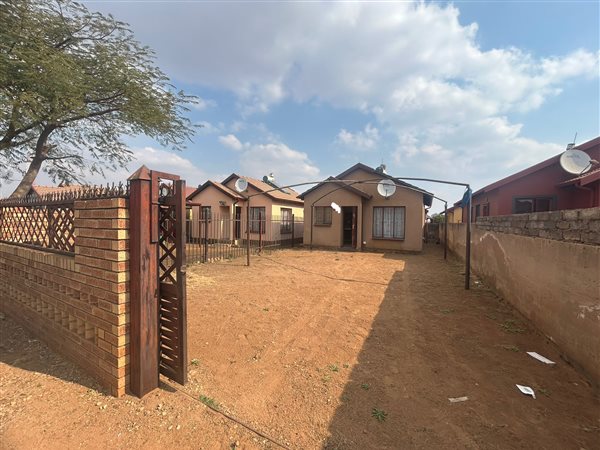 2 Bedroom House 2 Bedroom House