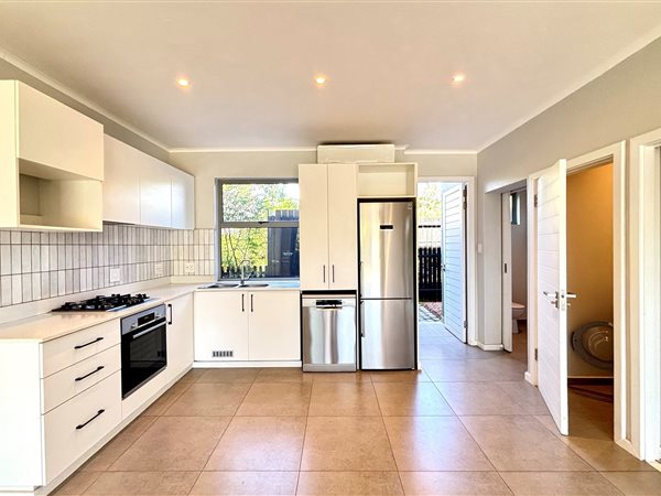 3 Bedroom Townhouse 3 Bedroom Townhouse