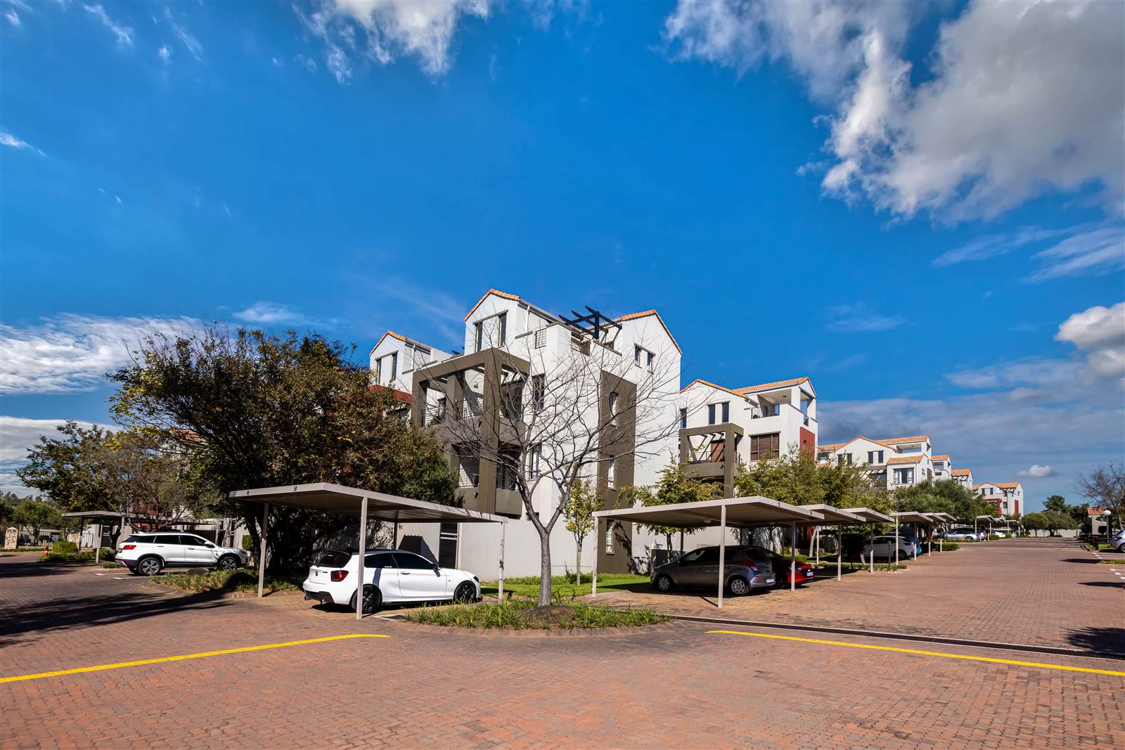1 Bed Apartment in Lonehill photo number 19