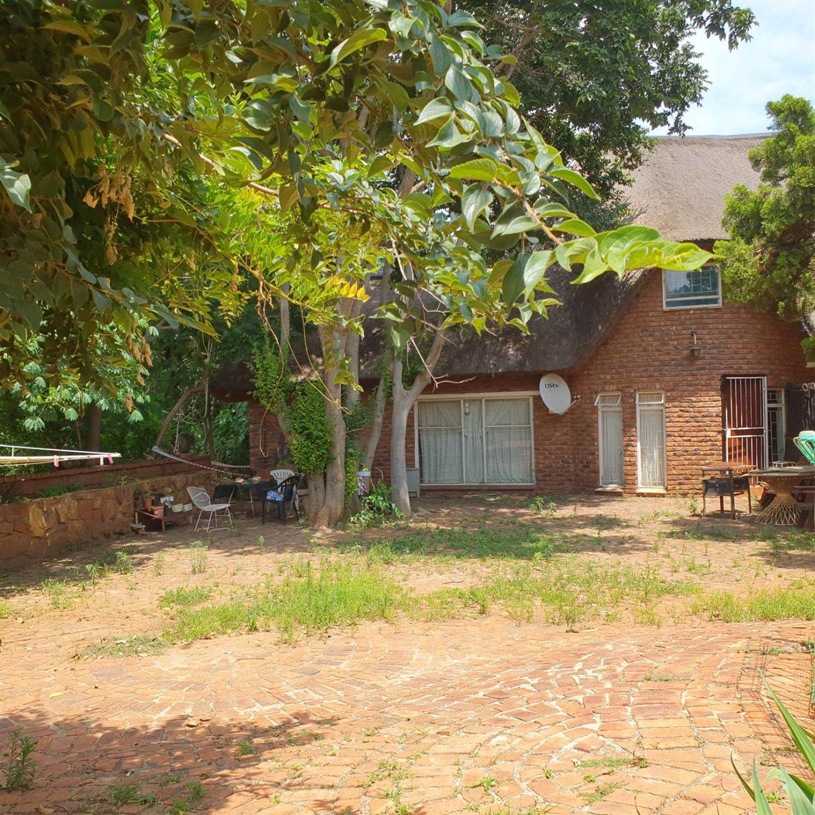 4 Bed House in Rietfontein photo number 9