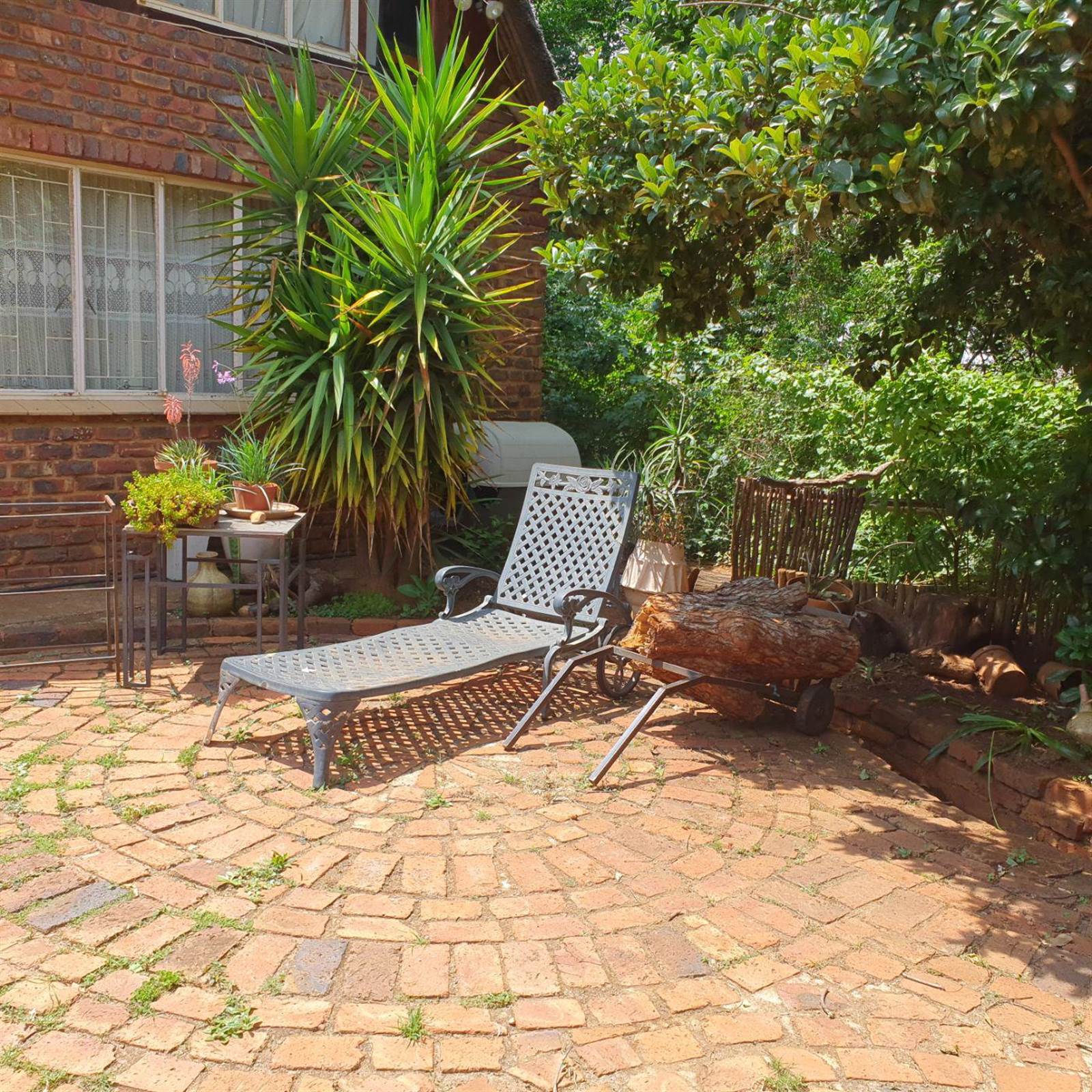 4 Bed House in Rietfontein photo number 12