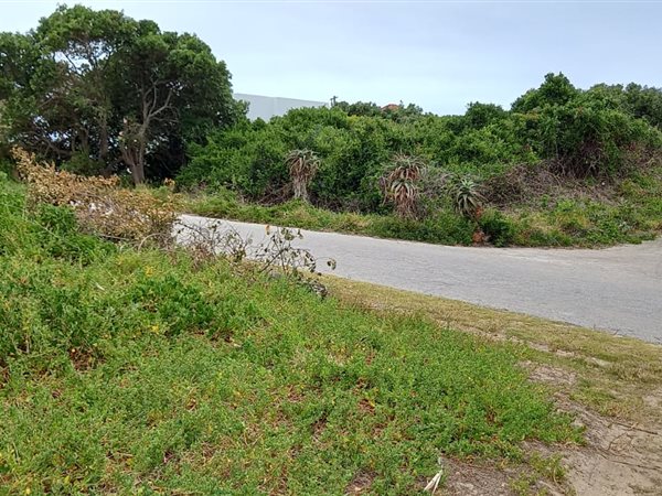 733 m² Land available in Aston Bay