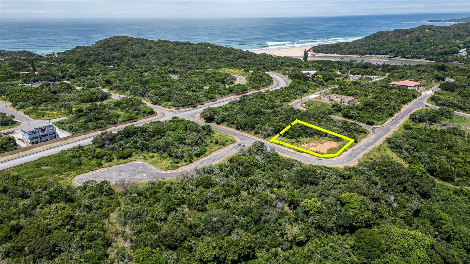 519 m² Land available in Beacon Bay photo number 4
