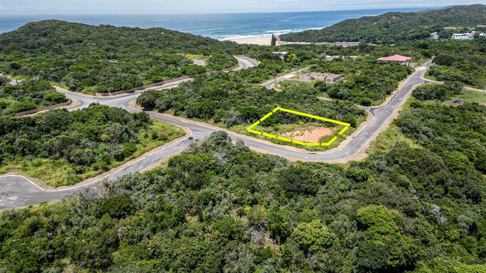 519 m² Land available in Beacon Bay photo number 2