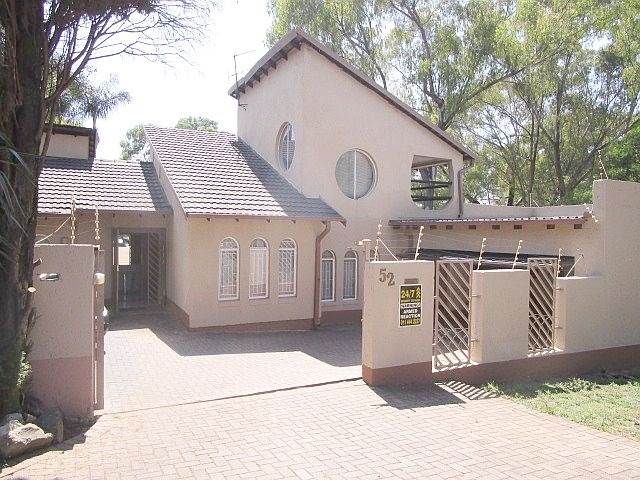 3 Bed House in Marais Steyn Park photo number 1